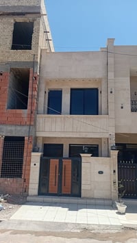 للبيع دار سكن زيرو في السيدية مربع شاكر عبود....  يحتوي على ٣نوم صالة ...