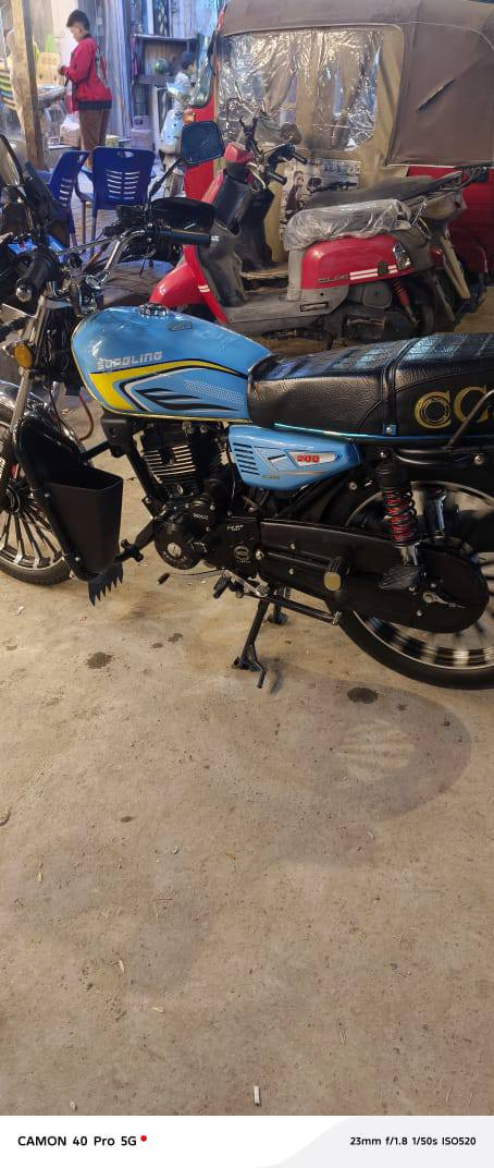 سلام عليكم دراجه إيراني سونك موديل 2026 جديده مصار سبوع من اخذتها مكينه 200 مو 150 دراجه فول ربمه سعرهه مليون وبيهه مجال شي بسيط مكان بغداد مدينة الصدر خاص مقفول للاستفسار الاتصال برقم ***********. 
أدمن وافق
