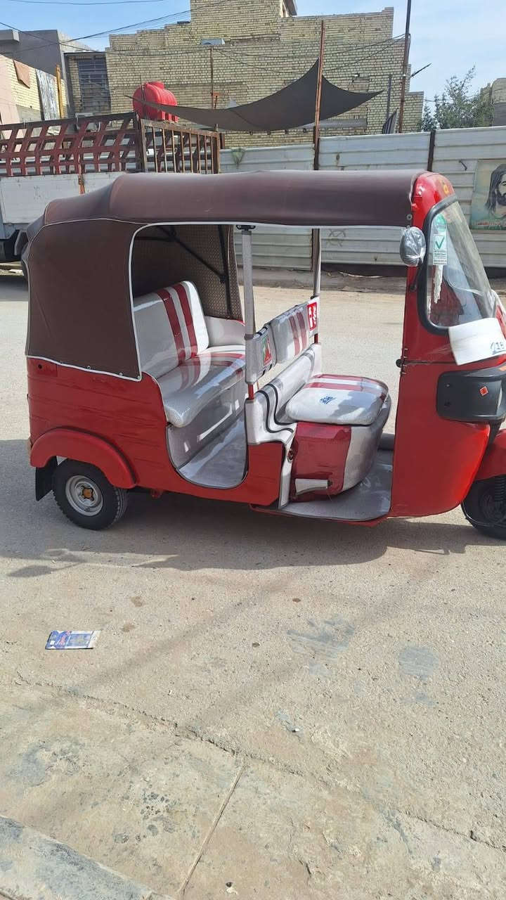 سلام عليكم تكتك لبيع لموديل 2017 اوراق كاملات مكينه عشرين تكتك حلوه وخير من لله جاهزه كبل لشغل كله جديد سعر 3500 وبيهه مجال لمكان بغداد عبيدي رقمي ***********
