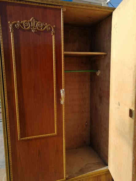 كناتير بابين نضيفات 
مكان كربلا 
توصيل داخل كربلا متوفر 
سعر الواحد 85 
***********
