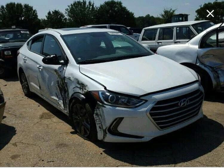 ,النترا2017 وارد امريكي حادث  موضح بصورة  دواخل...
السياره فوول موصفات لمتد...
فتحه وبصمه وتبريد فول ...
السياره محرك 2000...
ويل كب والسياره جاهزه باسمي رقم جديد وسنويه جديده..
مكاني بغداد البلديات 
السعر ب115  وبيه مجال بسييط للطيبين...
تحويل ثاني يوم...
***********

