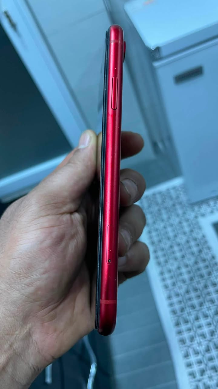 ايفون XR ذاكرة 128 جهاز شغال 100‎%‎ 
مبدل بطارية فقط  نظافة 90 
كاميرات شغالة 
فلاش اتصال واي فاي بلوتوث بصمة وجه كلشي شغال بس بطاريته تعبت وبدلتهه 
السعر 190 قفل قفل مكاني بغداد الحرية
***********

