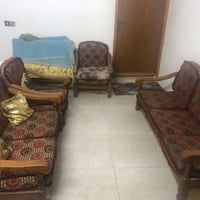 تخم صاج • ٧مقاعد • نظيف جدا