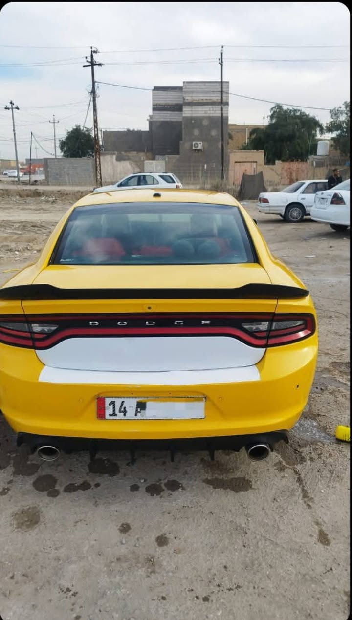 *جارجر للبيع اصل 2019 مرمزه
 2023 (بدون معاملة) 
*حادث السياره جاملغ وبنيد وبدنه بدون دواخل 
*السياره وارد گندي 
* كير ومكينه كفاله عامه ترايك من البصره الـ اربيل
*رقم بصره السياره باسمي 
* تخم تاير، تبريد ثلج❄
*حداديه اماميه وخلفيه جديده
* خط 🚗 كربلاء،ذي قار سوق الشيوخ
* غرفه السياره جديدة  
*السعر 170  وبيها مجال
* اي استفسار اتصل بالرقم:***********
*عنوان السياره ذي قار سوق الشيوخ.
