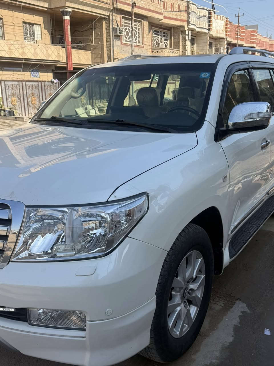 لاندكروز موديل 2011
مكينه 6 سلندر مكفوله  من الصبغ بس چاملغ امامي وشتريت جاملغ بلادي او شديته بيها هسه السياره مكفوله السياره مواصفات فول كرسي كهرباء جلد مري جانبية شفط باب خلفي كهرباء وكل نقص مابيه تحويل بأي وقت 
السعر 310 مكاني بغداد
 ***********
