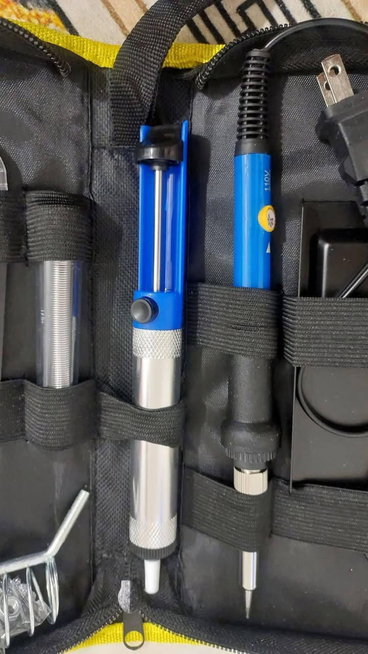 عدة مال كاوية ملحقات كاملة الكاوية والصولدر والقاعدة والساحبة ورؤس احتياط مختلفة الاشكال للكاوية بقية التفاصيل عدكم بالصور السعر ١٥ الف توجد خدمة توصيل جميع المحافظات


**إذا كنت صاحب هذا الإعلان وتريد حذفه لأي سبب، رجاءا أرسل رسالة إلى الدعم الفني**