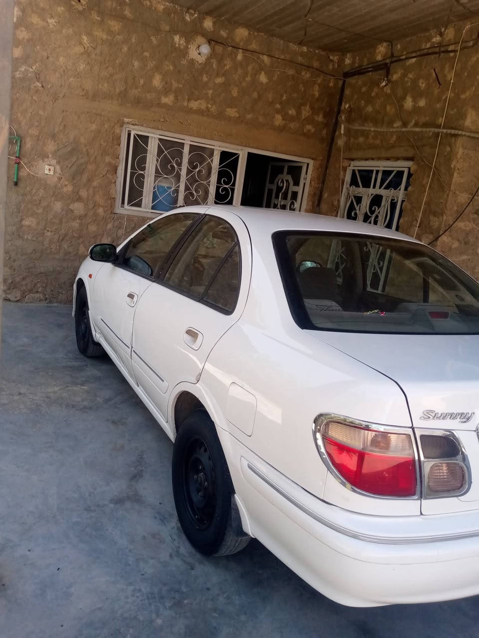 سلام عليكم للبيع نيسان سني 2001 رقم بغداد انكليزي كير عادي سياره مكفوله كفاله عامة ما عدا بارد فقط باب السايق محرك 1600 بلادي شرط مكان سياره الانبار قضاء هيت السعر 80 ورقه قابل لتفاوض رقم الهاتف ‏‪***********‬‏
