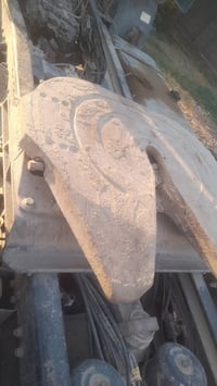 صينيه جوست بيم زغير كلش نضيفه للبيع مكاني بغداد 07710820270