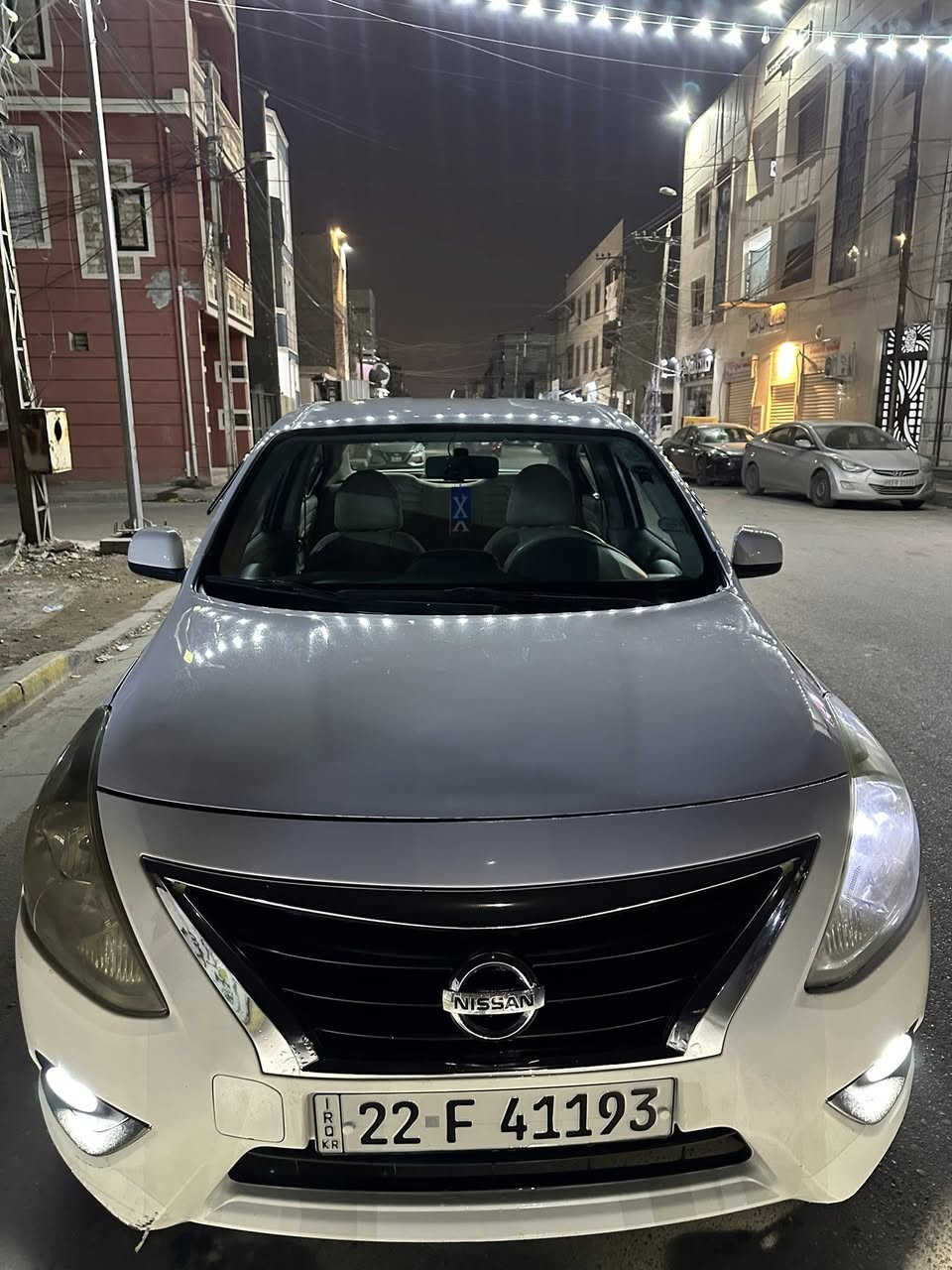 السلام عليكم نيسان سندي موديل 2016  سياره محرك كير مكفول مبدل صدر جديد تخم تاير جديد تدفه تبريد نقص بس دشلي ماشيه سياره 157 فقط حقيقي كامره اماميه خلفيه سعر 1000 بيها مجال بغداد سياره ***********
