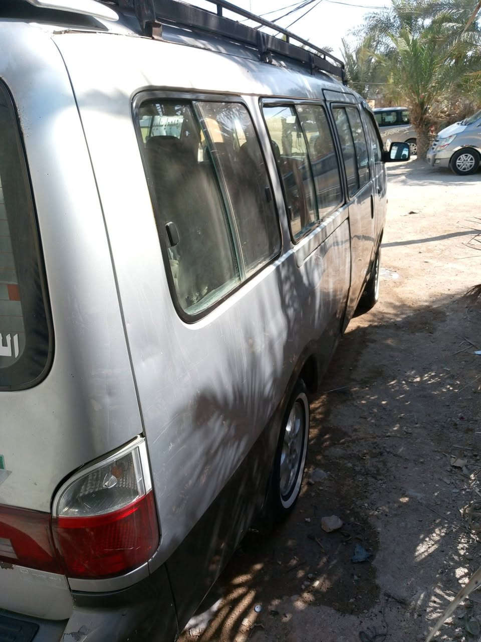 السلام عليكم مفتوحه 2005 رقم انجليزي جاهزه السياره مقفوله من ضربه ومن صبغ مكان نجف
***********
