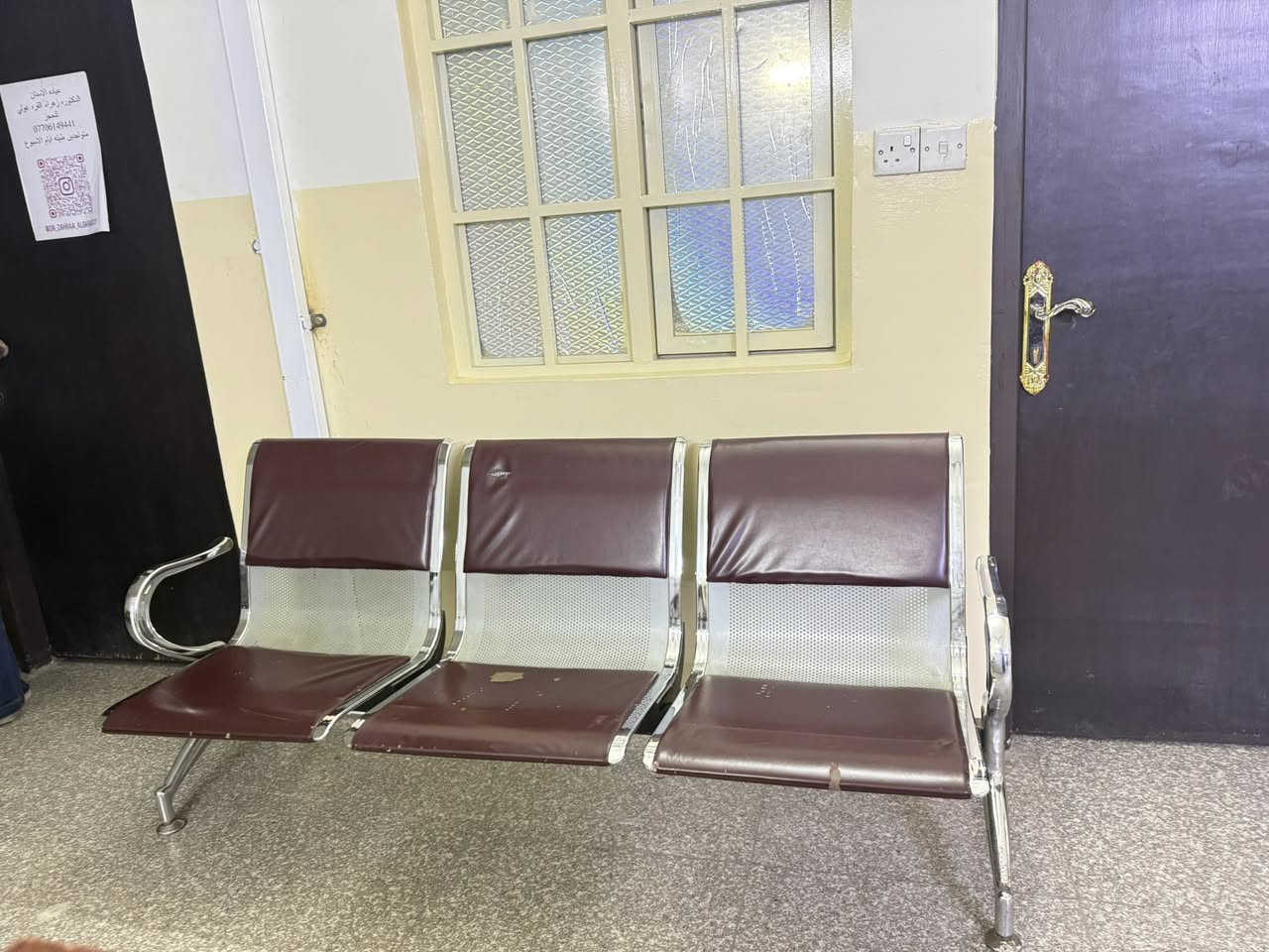 كراسي مجمع طبي استخدام قليل جدااا للبيع للاستفسار.      ***********
