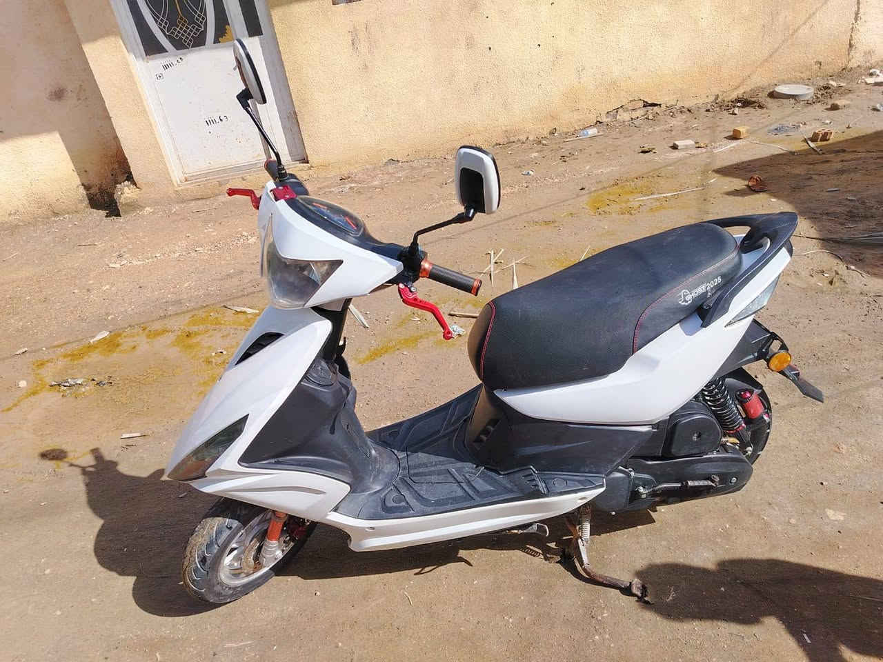 السلام عليكم شباب دراجه ماكس مضلع دراجه خير من الله هذا رقمي ***********اي استفسار هذا رقمي دراجه مديل ٢٥ كامله
