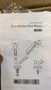 ستاند شاشتين