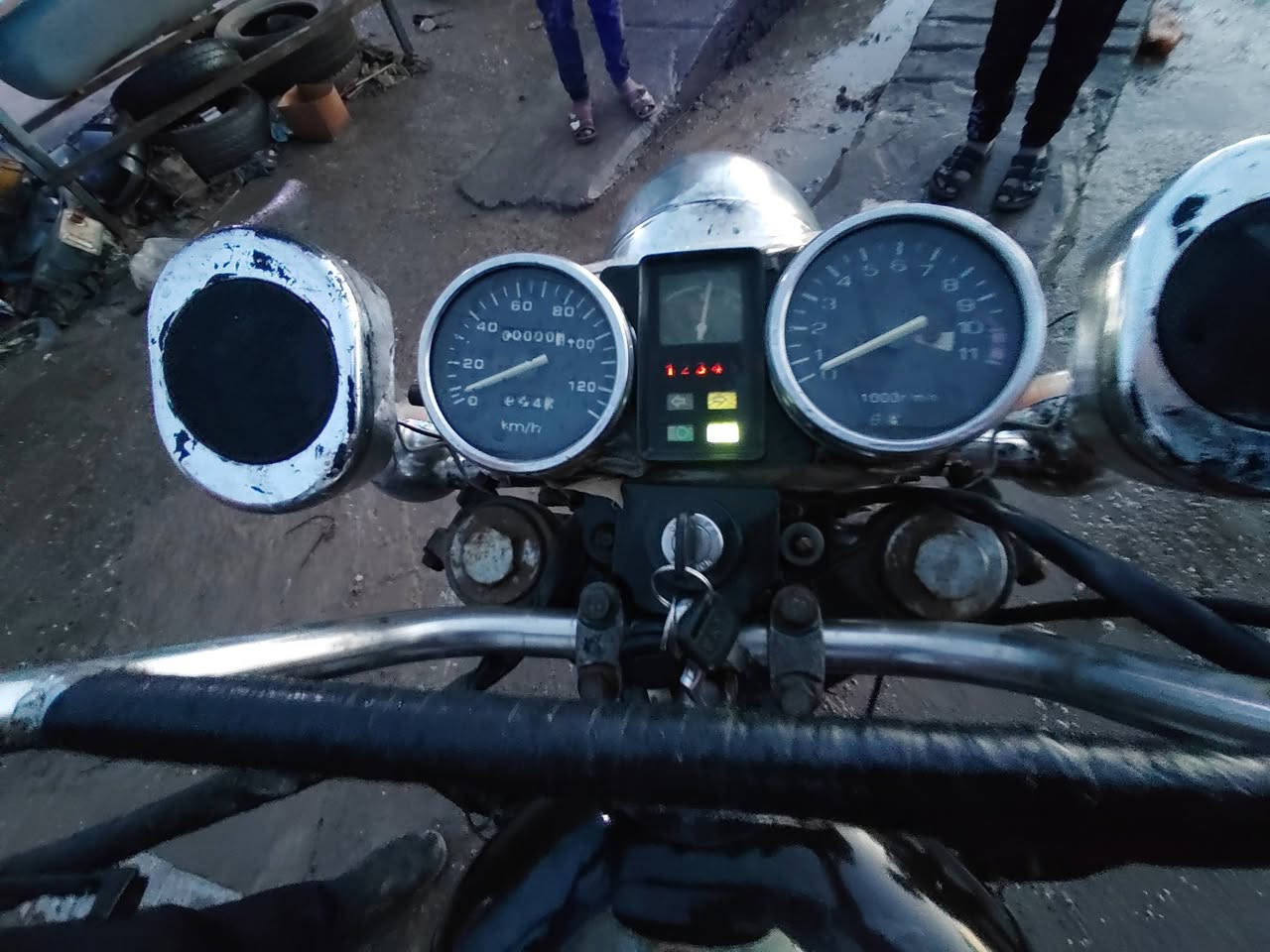 سلام عليكم ستوت للبيع  جمره ام طير كهربايات كلها شقاله محرك سعر 950وبيها مجال حك جيه مكان بغداد تاجي قريت عواد نتصل وبيك خير وتدلل ***********-***********
