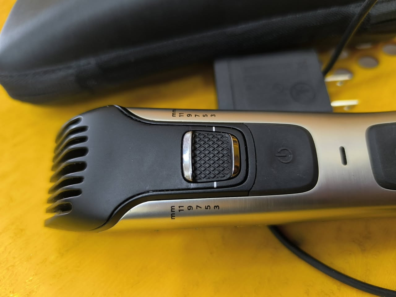 مكينة حلاقة ماركة فلبس باله نظيفه... إمرار تشتغل مابيه اي شي ، وامرار ماتشتغل ولا تاخذ شحن كما مبين بالفيديو 👇 والصور... ابيع فحم  🤚🤚🤚 هل موجود انت وحظك لو تشتغل لو واگفة... اعلى سعر ابيع


**إذا كنت صاحب هذا الإعلان وتريد حذفه لأي سبب، رجاءا أرسل رسالة إلى الدعم الفني**