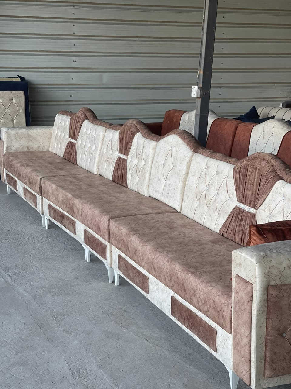 تم وصول دواوين شقل حطاطه مو بس شكل 
ويتوفر لدينا قياسات حسب طلب الزبون 
مكان شيخ حمد الهاتف ***********
واتساب ‭٠٧٨٨ ١٦٩ ٢١٣٦‬
