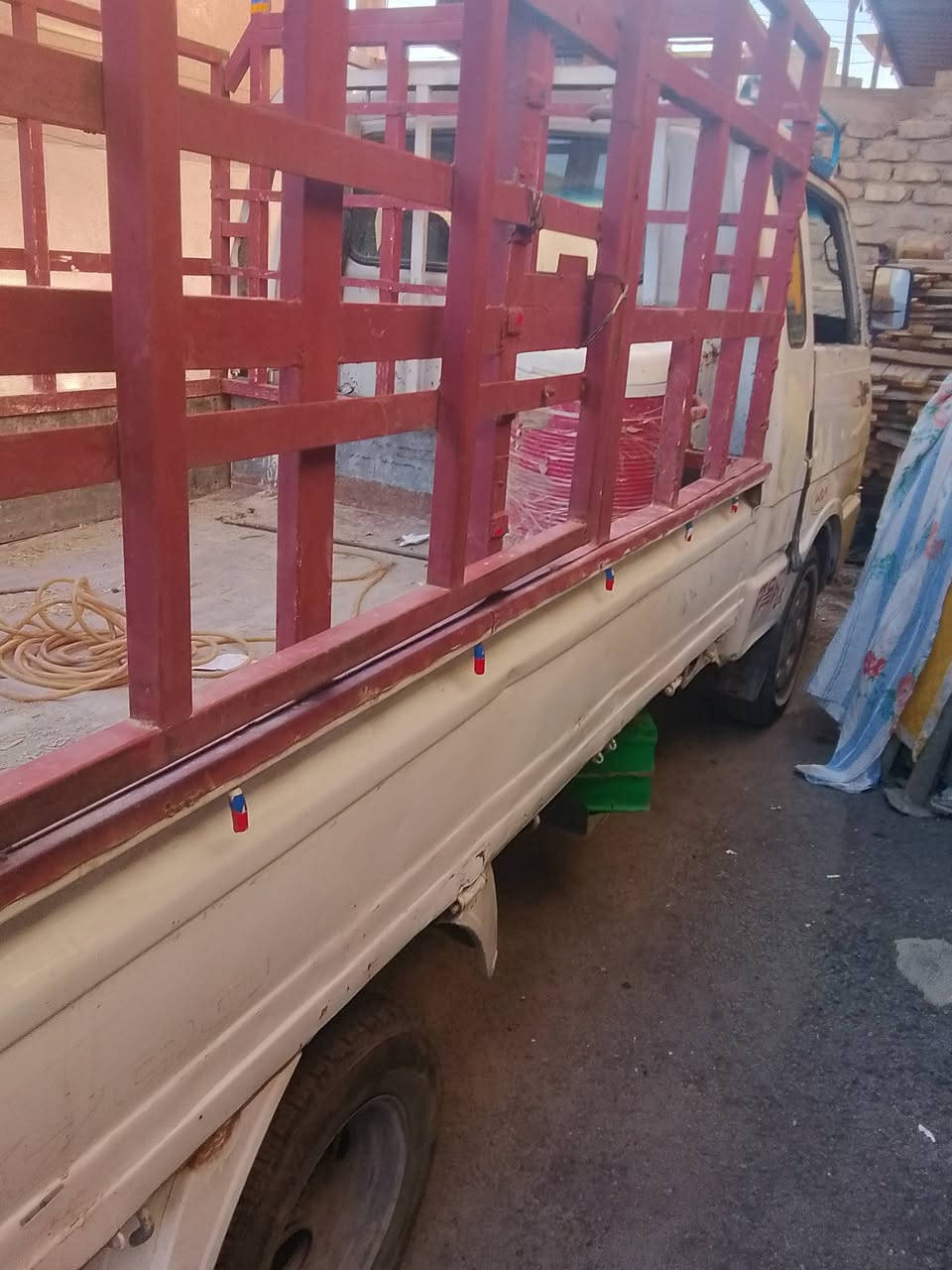 كيا بنكو 96 گير محرك اكسل مكفولات تخم تاير جديد بيها فطر بالشاصي وصلحته مكاني بغداد ابو غريب السعر 38 وبيها مجال بسيط ***********
