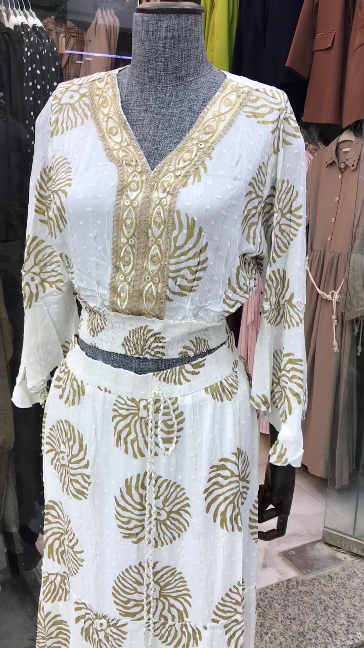 موديل العيد 
سوت شبابي روعة
توجد قياسات 
متوفر خدمة توصيل


**إذا كنت صاحب هذا الإعلان وتريد حذفه لأي سبب، رجاءا أرسل رسالة إلى الدعم الفني**