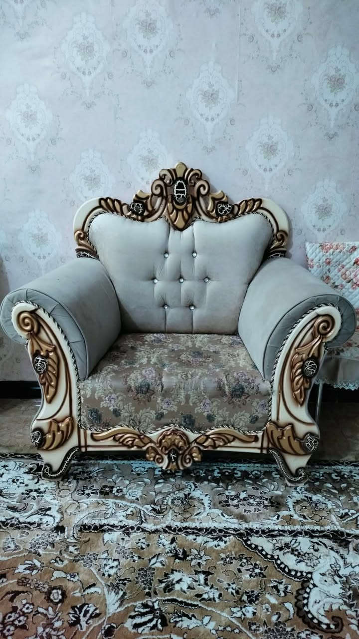 تخم للبيع عشر مقاعد نضيف ومرتب واضح كدامكم السعر ٧٠٠ وبي مجال


**إذا كنت صاحب هذا الإعلان وتريد حذفه لأي سبب، رجاءا أرسل رسالة إلى الدعم الفني**