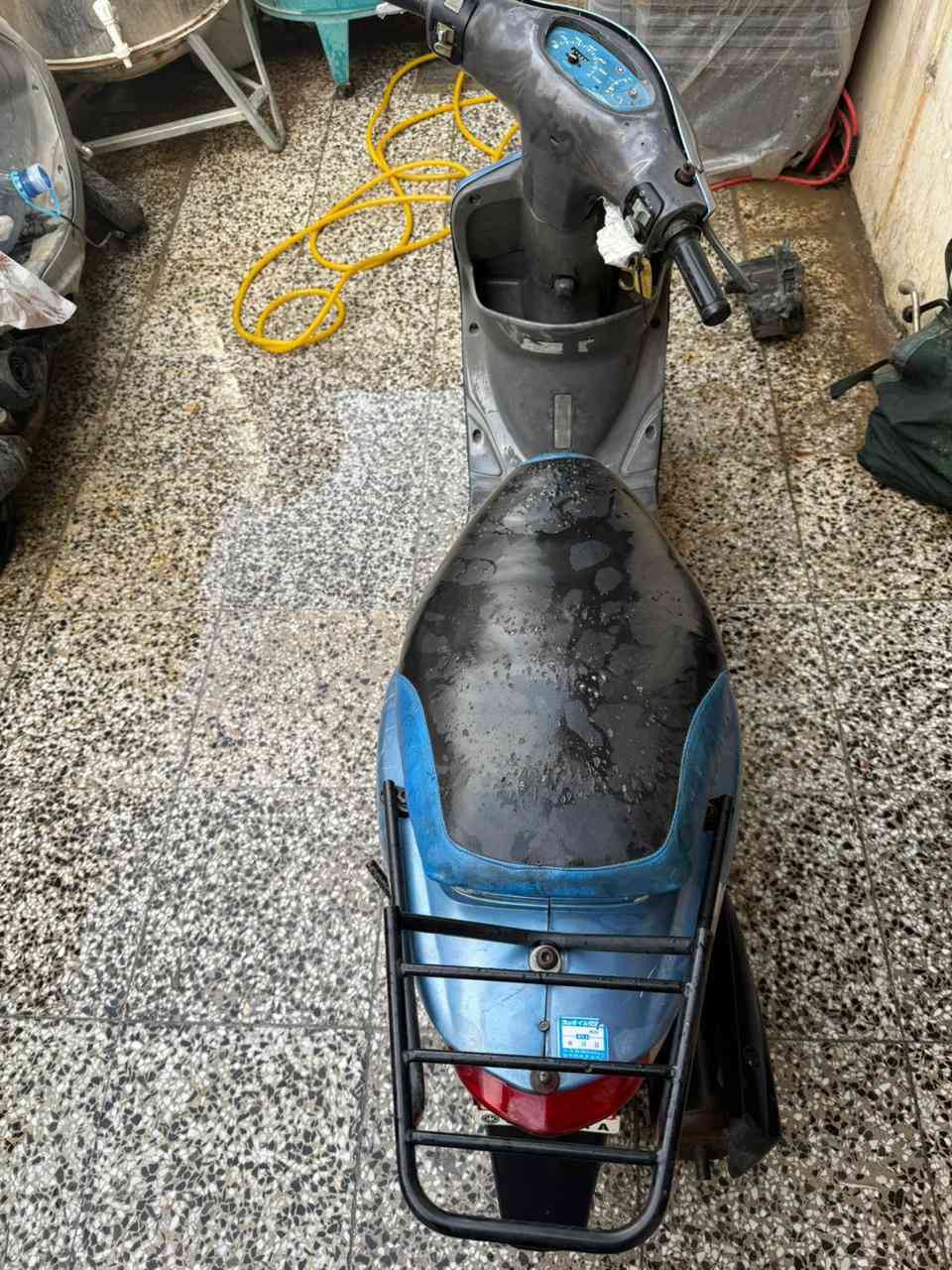 السلام عليكم ماكس منغولي الدراجة كلها ختم واحد دراجة نضيفة و حلوة و كفرات نضيفة يرادها بس تجفيت تطلع دخانة بيضة ابيع على وضعها يردها باتري هابط و قبق هندر  المكان الدورة كفائات الصحة السعر 300 الرقم ***********
