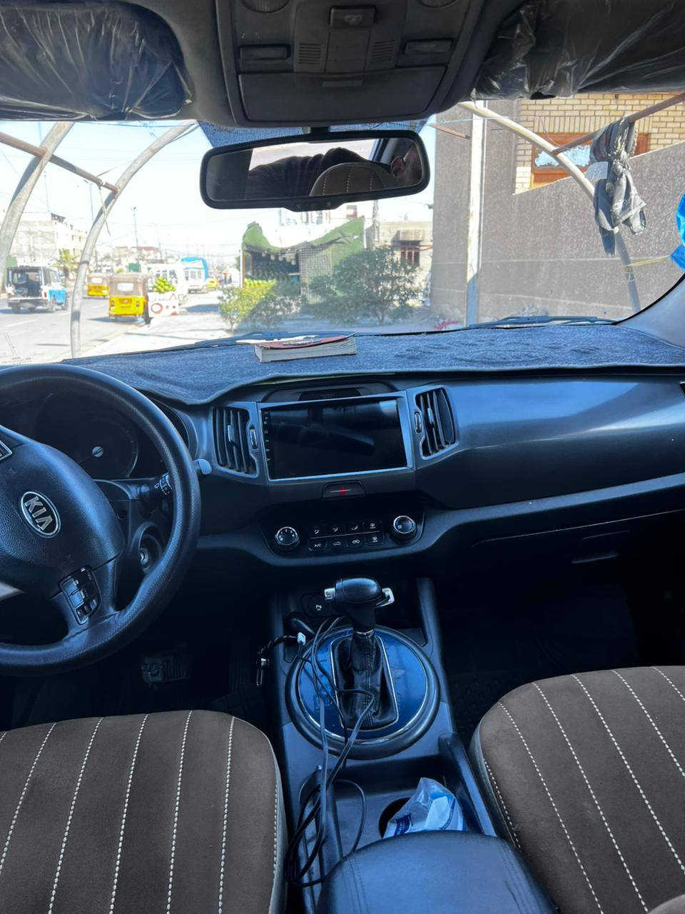 سلام عليكم كيا سبورتج مديل 2014 نضيفه ومرتبه مثل مشوفون بل صوره عنواني بغداد حي أور  سعر 150ورقه مراسله على هاذ الرقم ***********

