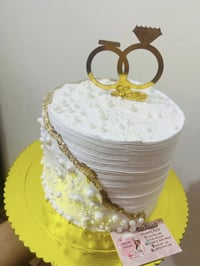 كيكة عقد • حسب الطلب • توصيل