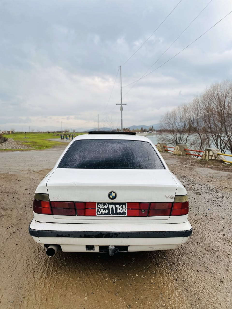 بۆ فرۆشتن
‏BMW 520 گێڕ حادی
مۆدیل 92
سلاد دووجام کارەبا
تەبریت ساردو گەرم بەشەرت
بێدەحمو لێدراو
بێ بۆیاخ
ئارم ئەوەلیات بەشەرت
گێڕو مەکینە بەشەرت
هیچ نوقسانیەکی نییە 
تەنانەت گڵۆپێکی بچوکیشی نەقس نییە
شوێن ڕانیە 
سحری 40 گەڵا یەک تۆز مەجال


**إذا كنت صاحب هذا الإعلان وتريد حذفه لأي سبب، رجاءا أرسل رسالة إلى الدعم الفني**