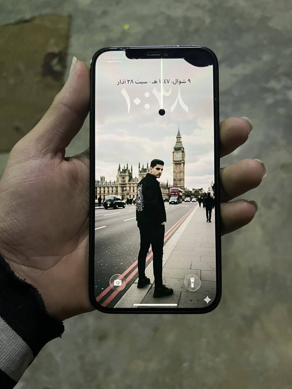 سلام عليكم مبايل ايفون ١٢ برو ماكس للبيع ذاكره ٢٥٦ بطاريه ٧٣ جهاز نضيف حيل بلاد مامفتوح بس شاشه مالته بي سواد وخط صغير فيس ايدي مايشتغل هم سعر (٣٠٠) وبي مجال زين رقم هاتف *********** متواجد خاص واتصال وتحياتي لكم
