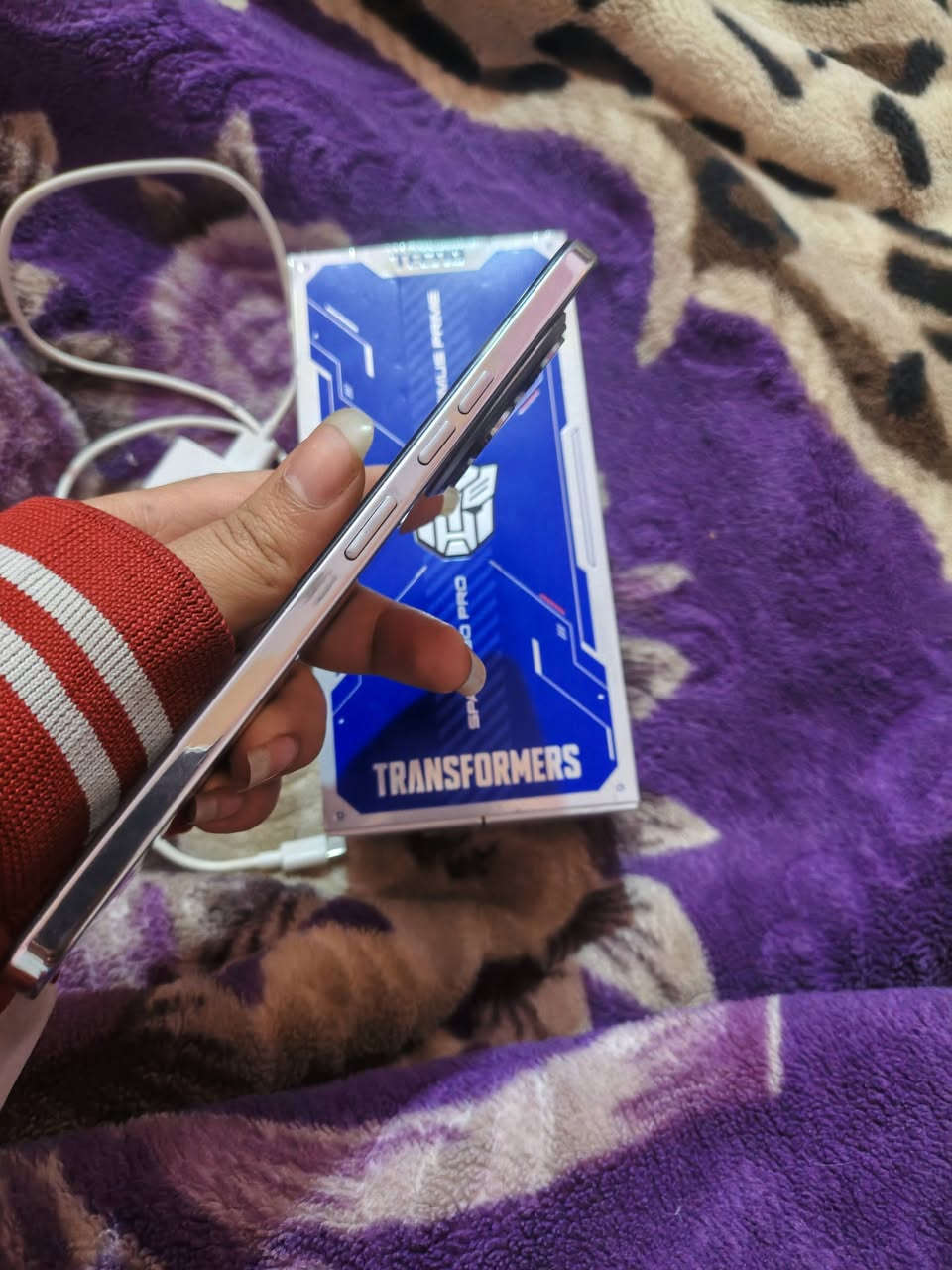 موبايل للبيع سعر 200 وبي مجال قليل
تكنو سبارك 30 برو 
استعماله شهرين ونص تقريبا
الون المميز نسخه المميزه
الموصفات 
حجم شاشه 6.78
تردد الشاشه 120
الذاكره 256
الكامره 108 + 0.8 ميجابكسل
المعالج Mediatek Helio G100
البطاريه 5000 يدعم شحن سريع 33 واط 
بصمه اصبع بلشاشه 
وبصمه وجه 
مع جميع ملحقاته الاصليه
العنوان البصره التنومه


**إذا كنت صاحب هذا الإعلان وتريد حذفه لأي سبب، رجاءا أرسل رسالة إلى الدعم الفني**