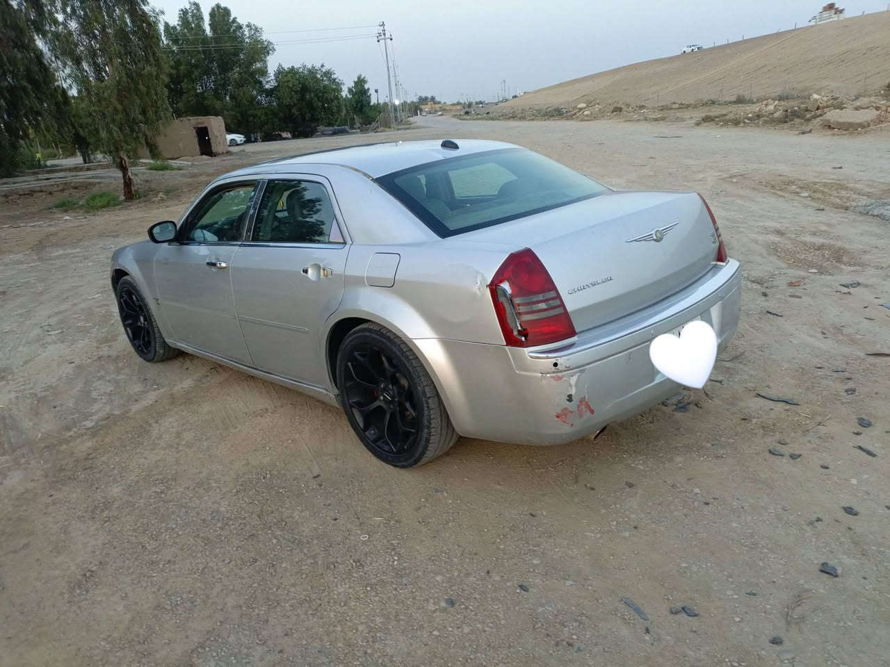 سلام عليكم سياره اوباما موديل2010 للبيع كير ومكينه كفاله حداديه زينه تخم تاير جديد كهربائيات شغاله السياره نكره سلف مكينه 8 سلندر بيه فقط سنويه دواخله نضيفه كشنات كهرباء السعر 33 وبيه مجال مكاني ديوانيه دغاره للاتصال *********** ومتواجد خاص
