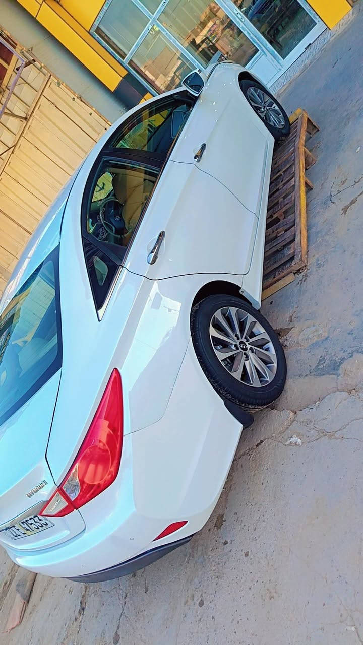 سلام عليكم سوناته موديل ١٤ خليجي سياره جاهزه من كلشي كل نقص مابيهه وحادثهه جاملغ لمامي وخام جاملغ لكلفي بدون دواخل مكاني حله ورشراي بخدمته ***********

