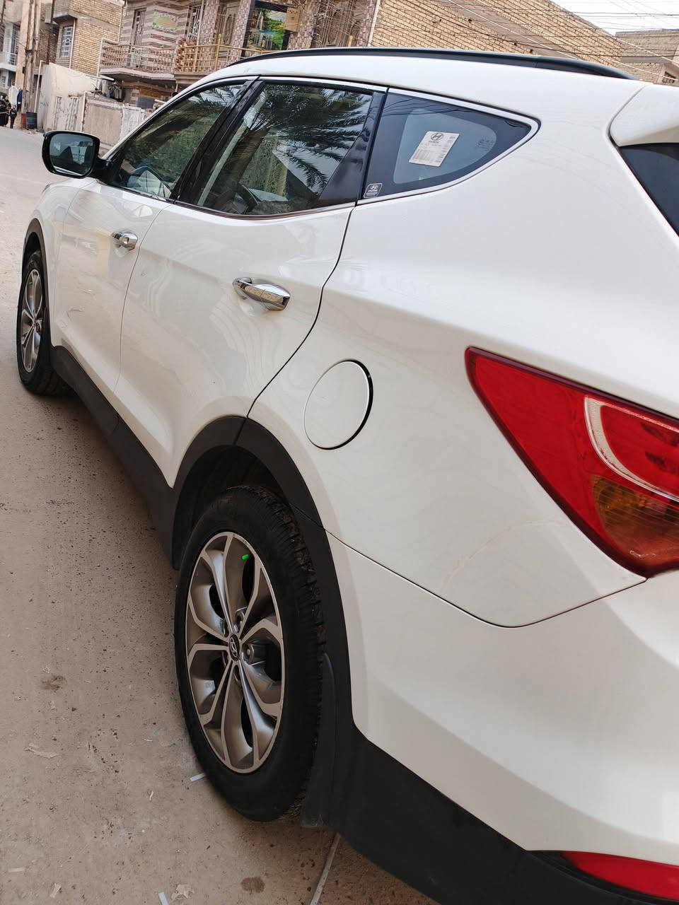 سلام عليكم
سنتافيا موديل 2013 خليجي مكفوله من الضربه و تبديل بيهه ملاحظات بسيطه موضحه ب تصوير 7 راكب محرك 2400 ماشيه 146 باقي الموصفات معروفه السعر 160 بيهه مجال مكان بغداد الزعفرانيه الشراي يتصل 
***********
