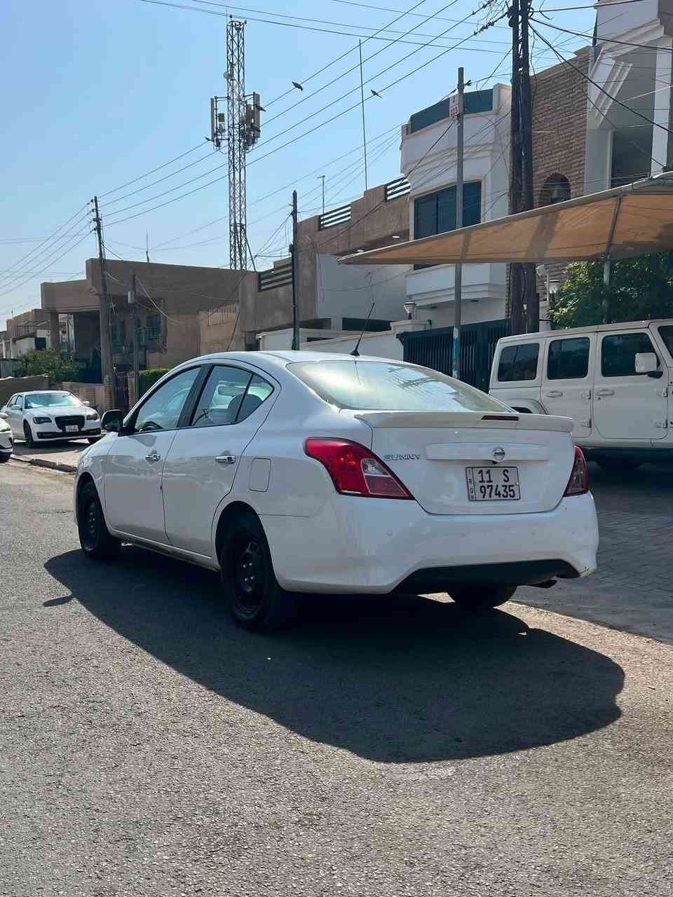 سني هندي  2022  🚗
(بليته زركة 🟦) رقم بغداد بأسمي 

ماشيه 86,000 Km استخدام شخصي

سونارها جاهز البارحه اخذته
محرك/كير كفالة عامة✅
تبريد ثلج ✅
شاشة وكامرة خلفية وانطيك المسجل البلادي✅
دوشمة للكشنات كاملة وستيرن خياط ✅
تخم تايرات/صدر ادامة كاملة✅

رصعات بسيطة وصبغ بالجاملغ الخلفي موضح بالسونار 
بيها ملاحضات بسيطه تجي تشوفهن وبالخدمة
السيارة جاهزة من كلشي الله شاهد♥️

سعرها 104 السيارة بأسمي 
عنواني بغداد حي الجهاد ***********
