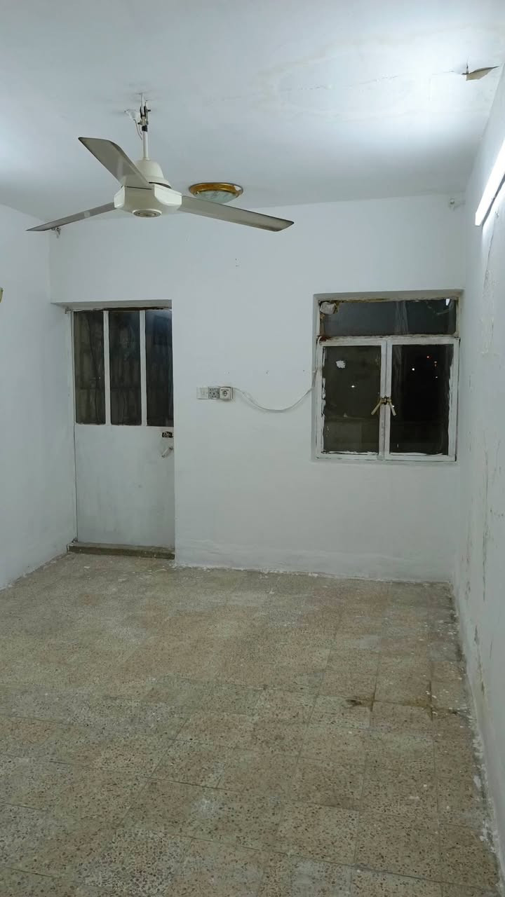 شقه للايجار شقق الإخاء طابق ثالث صاله 
غرفتين نوم حمام مطبخ بلكونه عدد 2 
للاستفسار  الاتصال على الرقم 
***********
***********
