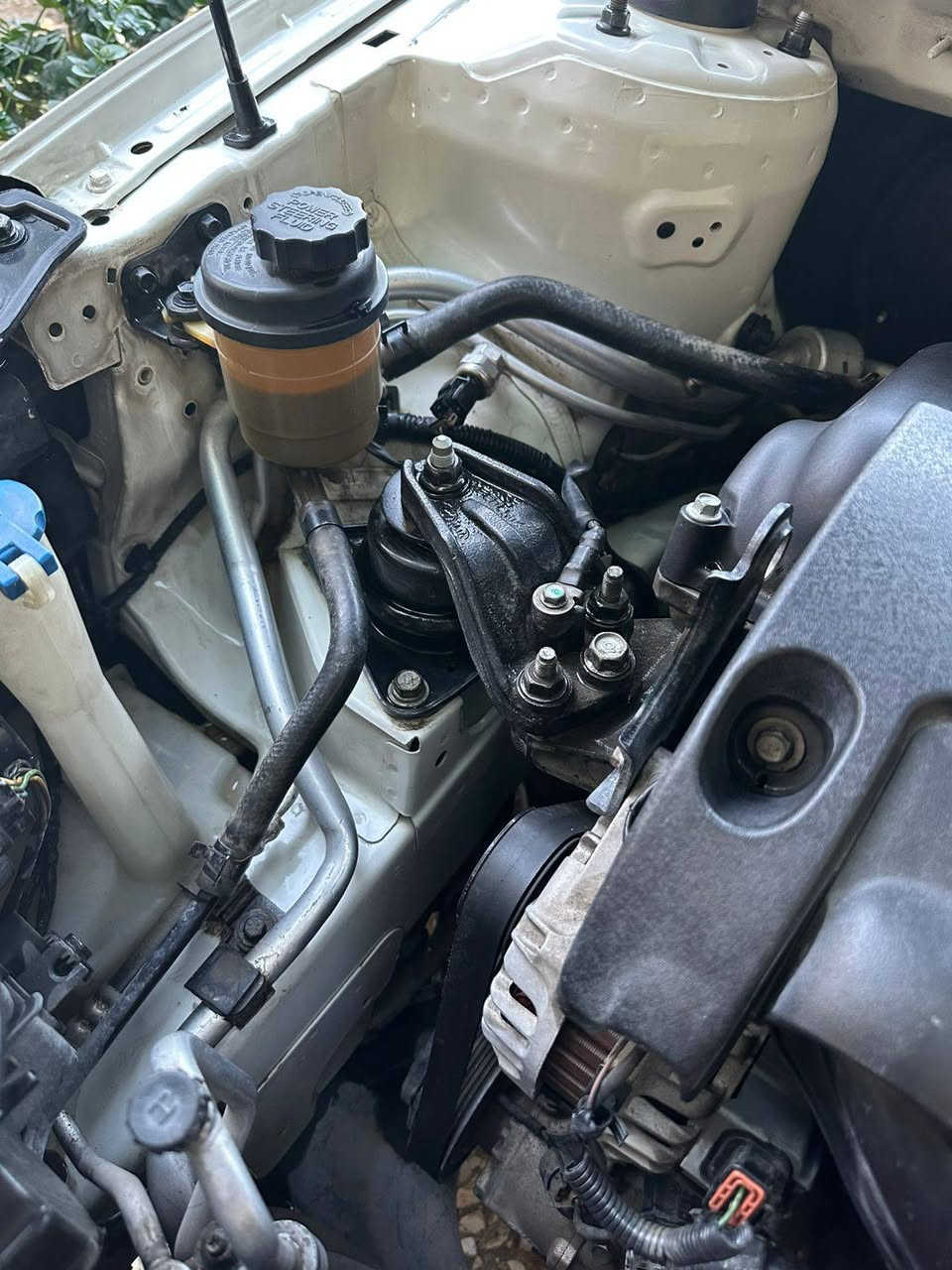 سلام عليكم سيراتو خليجي بغداد انكليزي بسمي 2013فول الفول سلايت بصمه شفتات ستيرن ست ايرباكات اشاير بل مري شفط كيج حماوه محرك دوش 1600كير ست نمر تبريد صدر كله جديد عله سونار المرفق السعر 115رقمي ***********بغداد الزعفرانيه
