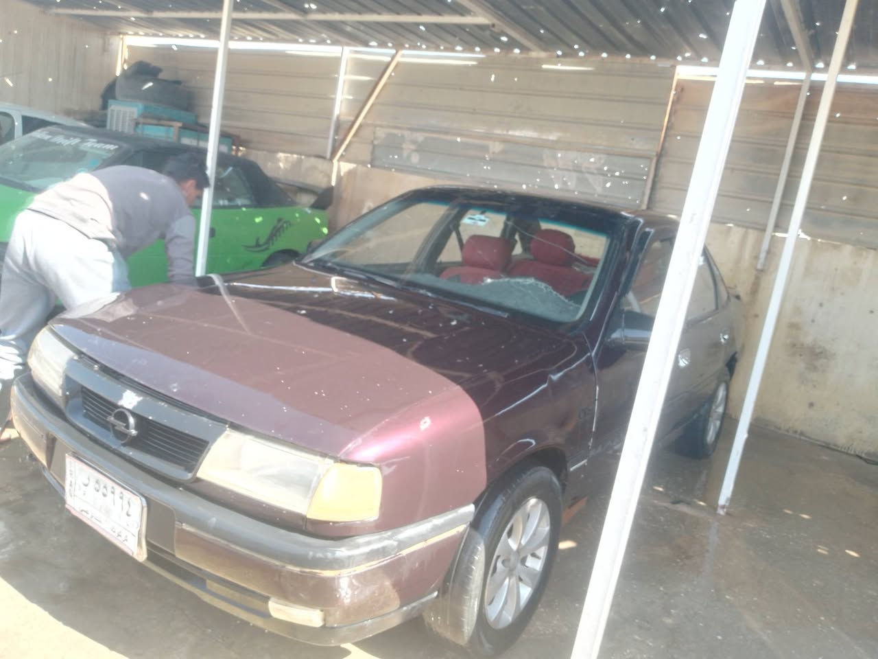 السلام عليكم للبيع سياره اوبل فكتره موديل 1992 رقم كركوك ألماني سنويه عضم عاج السعر 32 وبيه مجال المكان بيجي ***********
