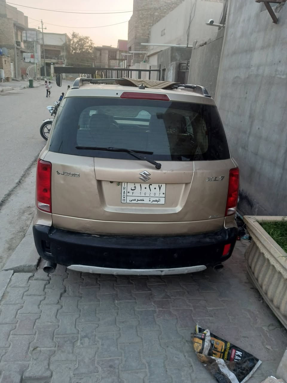 السلام عليكم ساسوكي للبيع مديل 2008 سياره جانت تشتغل وطفت ماعرف ليش ادير ما تشتغل بيعلك كوم حديد سعر 40 مكاني كربلاء حي العامل ***********//***********
