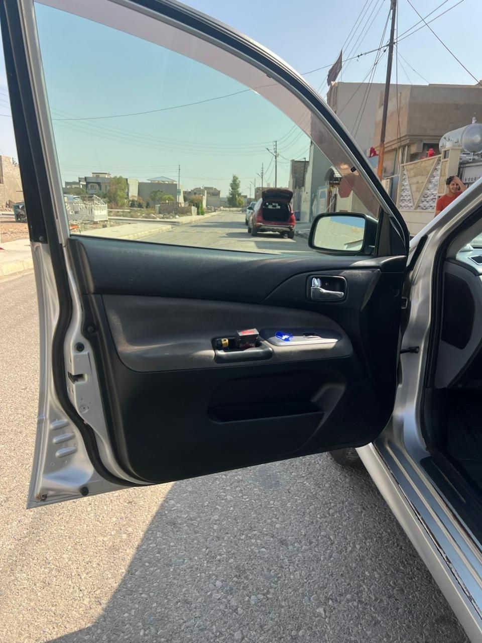 سلام عليكم ميتسوبيشي لانسر موديل 2004 تبريد فول تتفه نارر 
كير عادي
محرك 2000 بشرط
كير بشرط
سنويه جديد ينتهي 2027
كاربون بانزين موجود
شرط تحويل من الشرعي
بدون ضررر بدون صبغ
السعر 60 بيها مجال شي قليل
***********
***********
