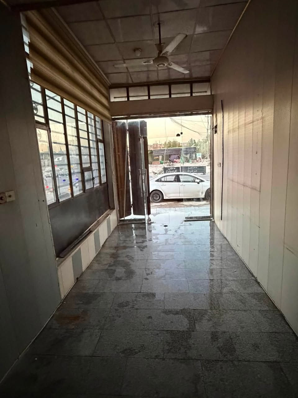 متوفر محلات اثنين للايجار في منطقه البلديات في حي التراث البنايه  المحل الركن ايجاره ٣٥٠ الف 
المحل البجانب الركن ايجاره ٣٢٥ الف اسعار نهائيه  
متوفر تصوير كامل وفيديو لموقع العماره للاستفسار ***********
