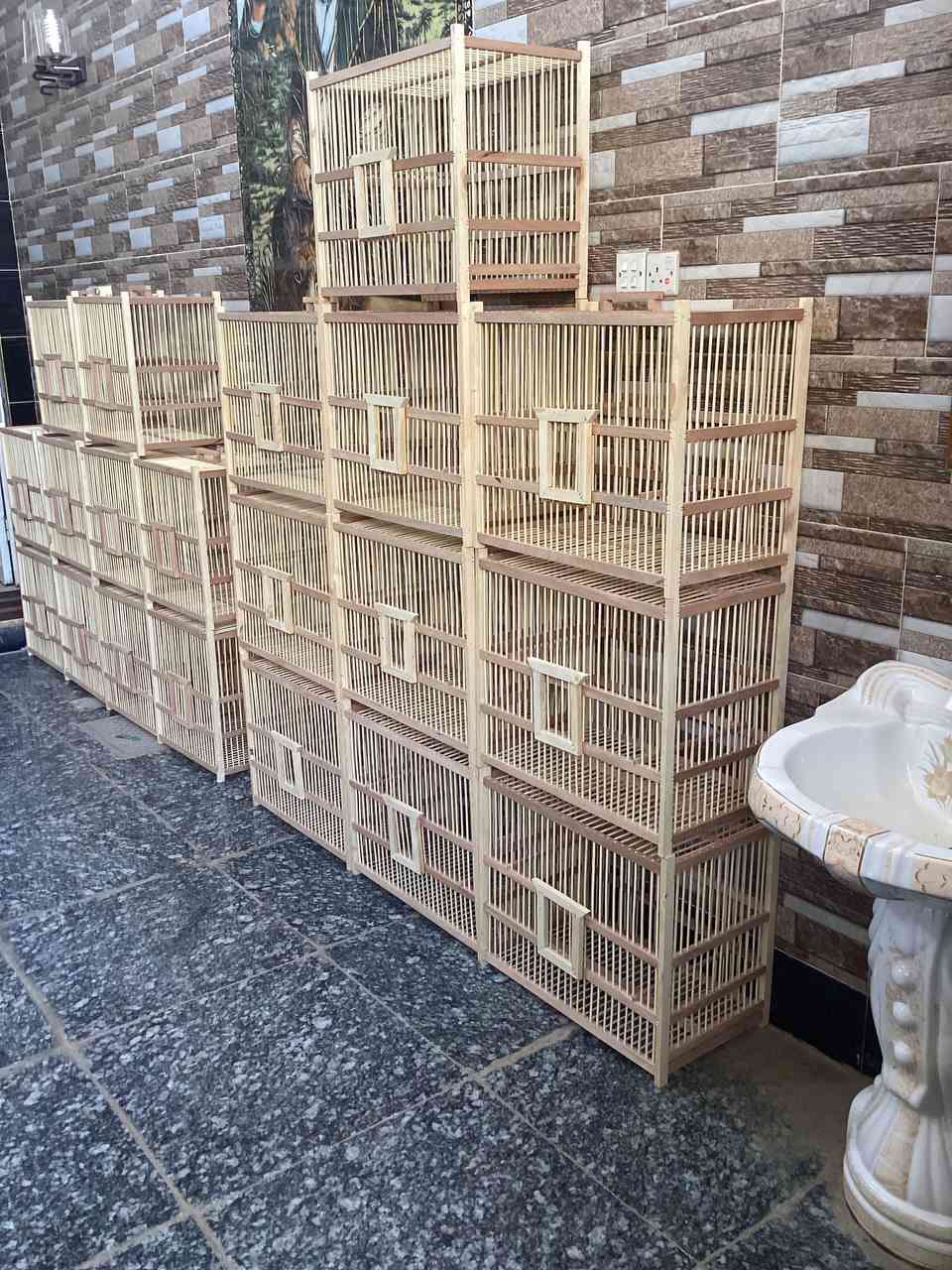 السلام عليكم
متاح اقفاص بلابل صغار وكبار  شغل درجه اولى خشب مطعم چام وخشب جاوي (جملة - مفرد)
قياسات الصغار 
عرض 47
 نزال 34 
ارتفاع 50     
سعر المفرد 10 جملة 8500
قياسات الكبار 
عرض 57
نزال 34
ارتفاع 50
سعر المفرد 15 جملة 12
ميسان - العمارة - حي الجامعة


**إذا كنت صاحب هذا الإعلان وتريد حذفه لأي سبب، رجاءا أرسل رسالة إلى الدعم الفني**