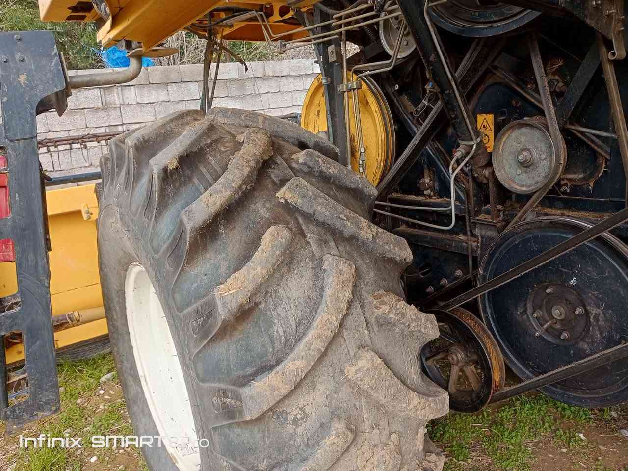 ابيع حاصده نيو ه‍ولند موديل 2011 ره قم موبايل ***********
