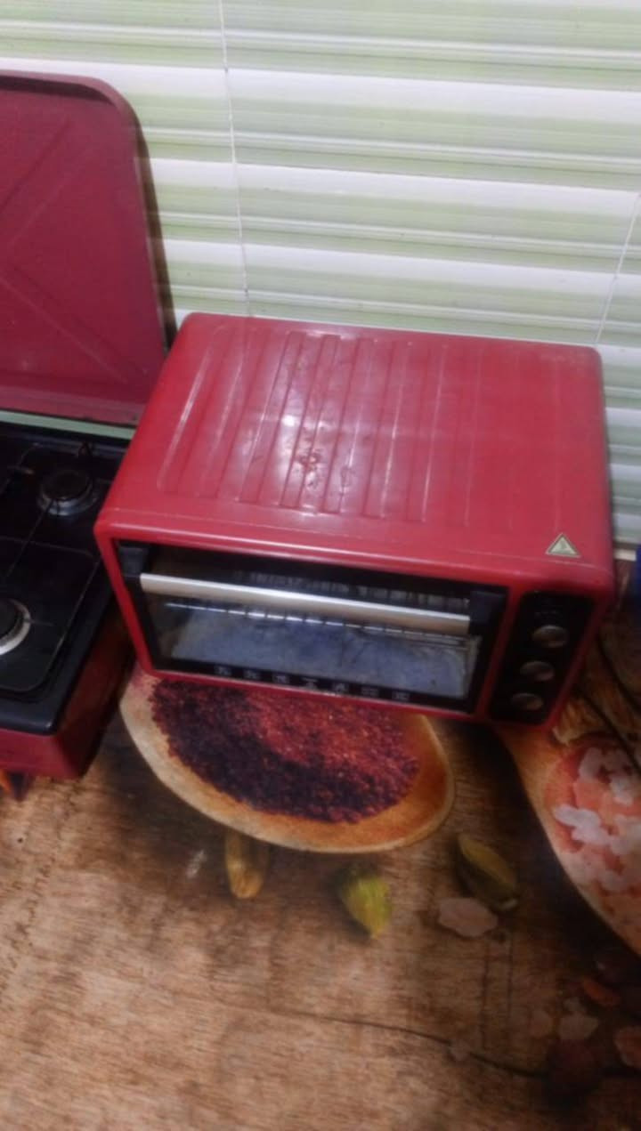 اوفن نضيف شرط النضافة 30 طباخ نضيف كلش 30 موبايل نضيف بعده بلكاوتون كامل ذاكره 256 سعر 160 دوشك نضيف كلش طبي ضغط 65 وبيه مجال لتواصل واتساب ***********
