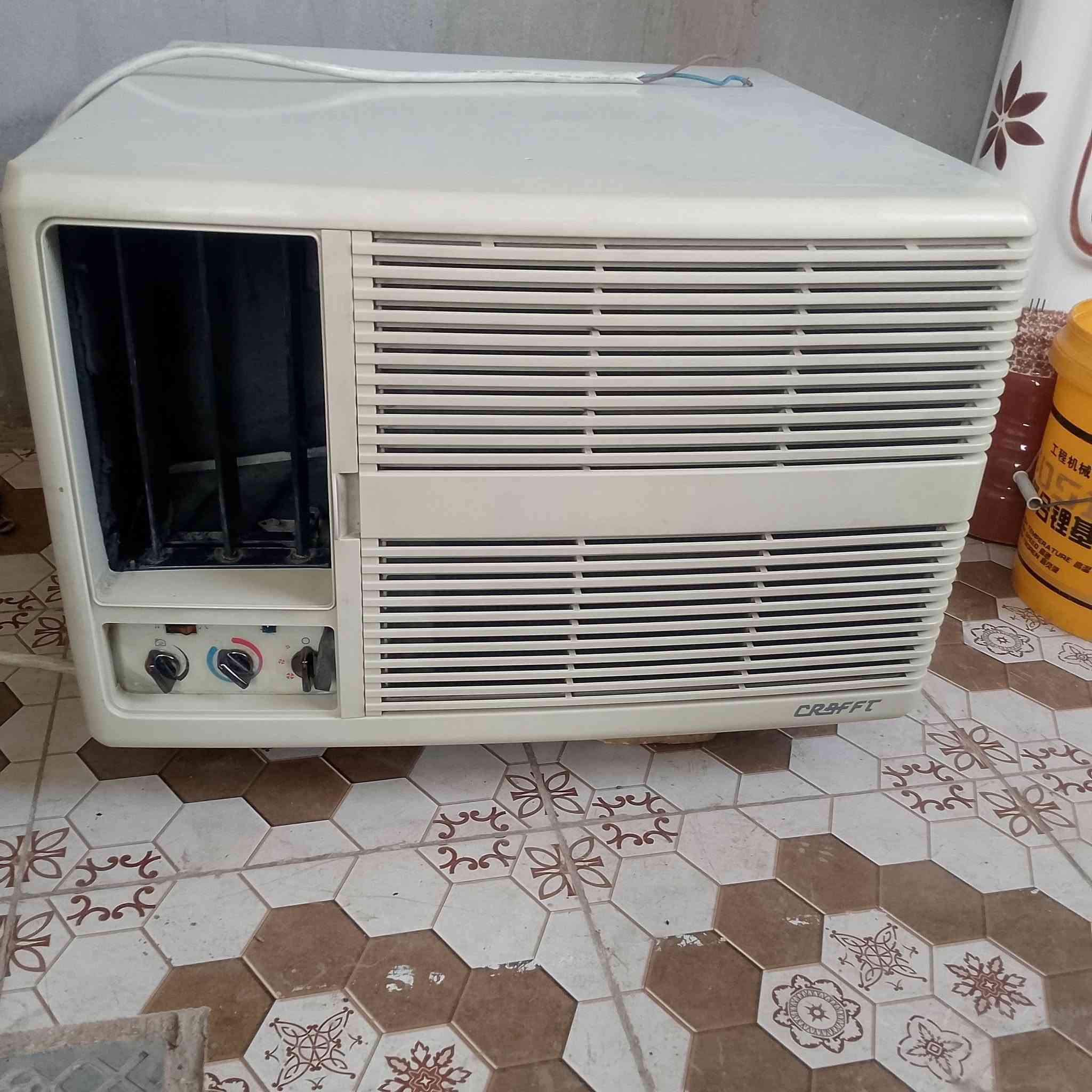 لبيع طنين كلش جديد عل فحص لطيفيه سعر 225رقم ***********
