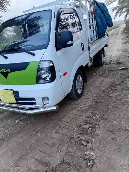 السلام عليكم كيا حمل  للبيع  مسكر موديل ١٧ رقم بغداد مكينه كير تخم تاير سياره مال جناي ***********
