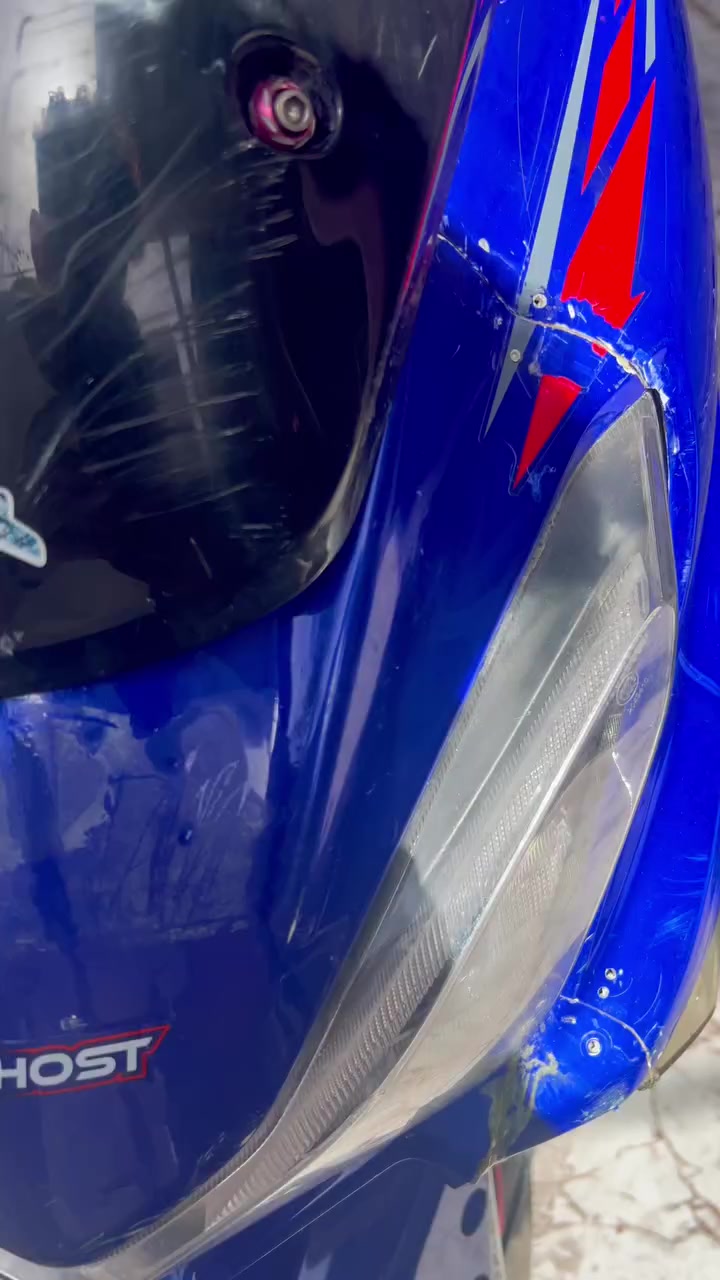 سلام عليكم دراجه سترونك صيني دراجه نضيفه كلش وشلعه ومعدل عدادها 80بس السرعه 140 الدراجه بطنها نضيفه كلش بس كفرات الاماميه  تعبانه دراجه ما مفتوحه اني جايبها علا دهن الشركه ما ماشيه زيرو وصور ضربات الكفرات موجوده والكفرات حادث كلش خفيف بس ب البدايه عفتهن وكامت كسر يجر كسر بس صلحتهم هسه ما يبين والدراجه هسه الجديد مالتها ب مليون ونص اني رايدها ب 800 سبب البيع اريد اجدد والشراي يجي  خاص


**إذا كنت صاحب هذا الإعلان وتريد حذفه لأي سبب، رجاءا أرسل رسالة إلى الدعم الفني**