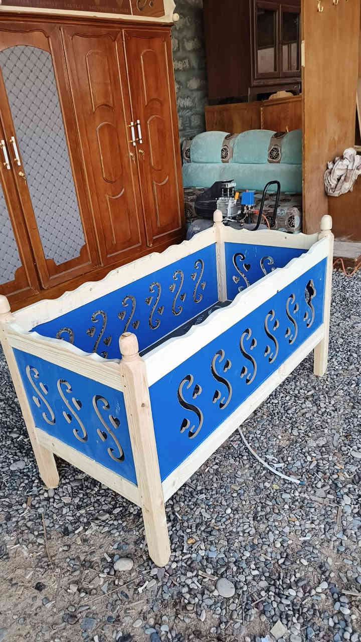 السلام عليكم  مسواگ جديد اخشاب في (ساحة الخضرانيه )
ابوسمير الجبوري  للأثاث المستعمل والجديد الموقع الخضرانيه الشارع العام للأستفسار الأتصال على الرقم (***********) و بي واتساب
