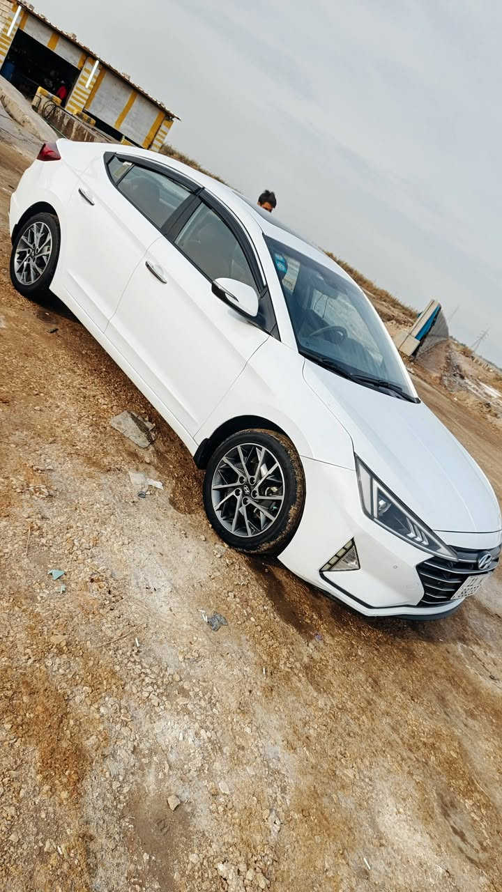 النترى للبيع فقط موديل ٢٠١٩ شكل ٢٠ رقم بغداد فول مواصفات ماشيه ١١٠ الف سونار مرفق بالمنشور بيه صبغ ربع جاملغ امامي بدون فتح بدون دواخل سعرها ١٦٢ وبيه مجال الشراي يراسلني او يتصل بكل وقت مكاني نجف ناحيه العباسية  *********** سيد يعقوب
