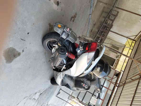 سكنس نثيه نضيفه وحرك وكهربه مكفوله 
خاص ماكو بس رقم ***********
