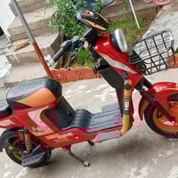 دراجه شحن  للبيع  موديل 2025 الدراجه جديدة  بعدها بحالت  للعلم الدراجه...