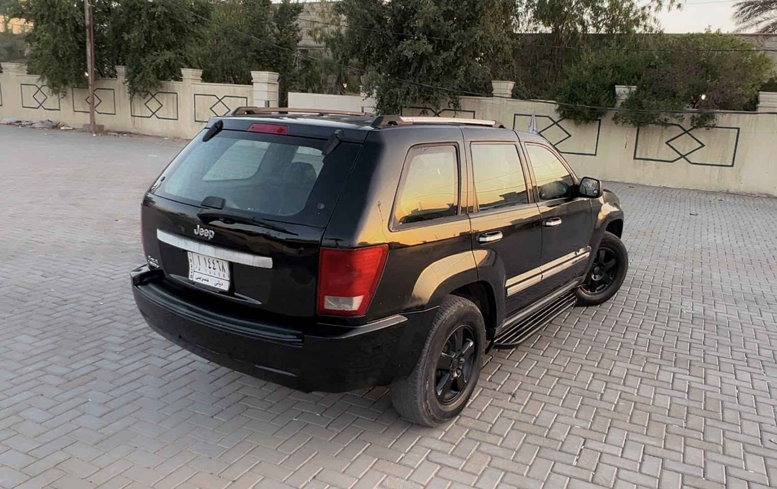 السلام عليكم ، جيب لاريدو مديل 2008 بسعر ٧٣ وبيه مجال فول موصفات أعله فهأ 
السياره كير ومحرك جديد صدر وتخم تاير جديد 
ويل جديد تبريد ثلج قعتين ثلج شرط
 منضومه زنون وحساس وكامره وشاشه دواره
 وجهاز انذار ، تراي شرط  سياره حلوه وجاهزه وتراي 200 
السياره وارد امريكي حادثه جاملغ وبنيد مكفوله من الكص واللغود سليمه صبغ كم قطعه ابيع احزام  
شرط التحويل ثاني يوم 
مكاني بغداد العامريه
‭***********
